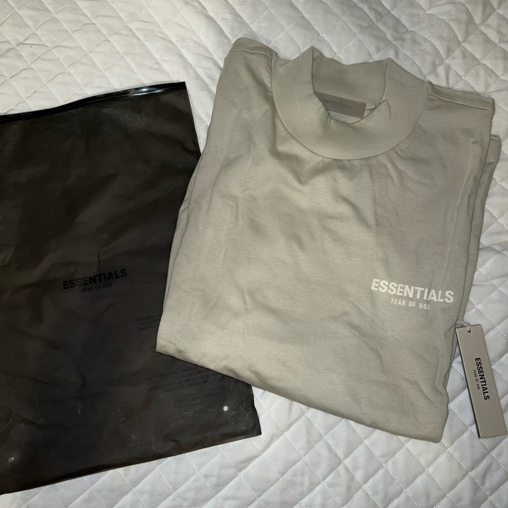 Essentials Fear of God shirt